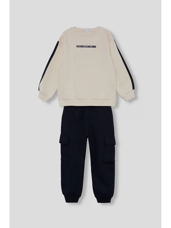 Monkey · Conjunto casual con sudadera y pantalón cargo - Imagen 3