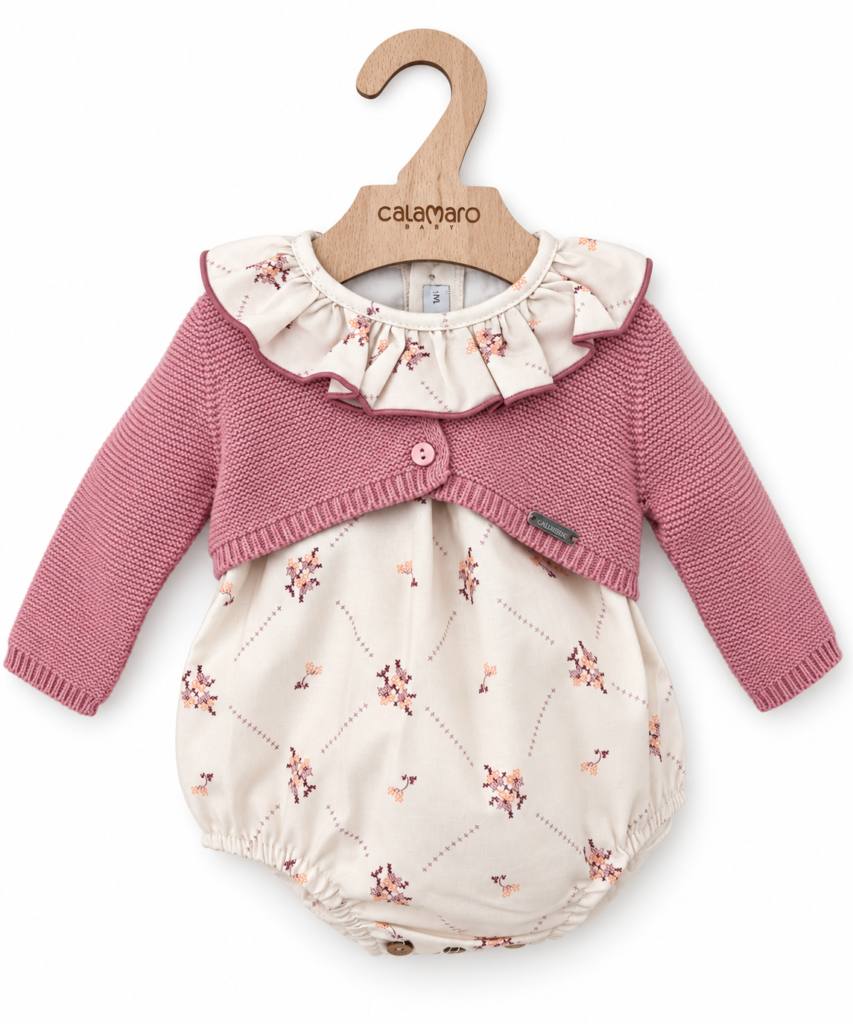 Conjunto pelele con rebeca rosa