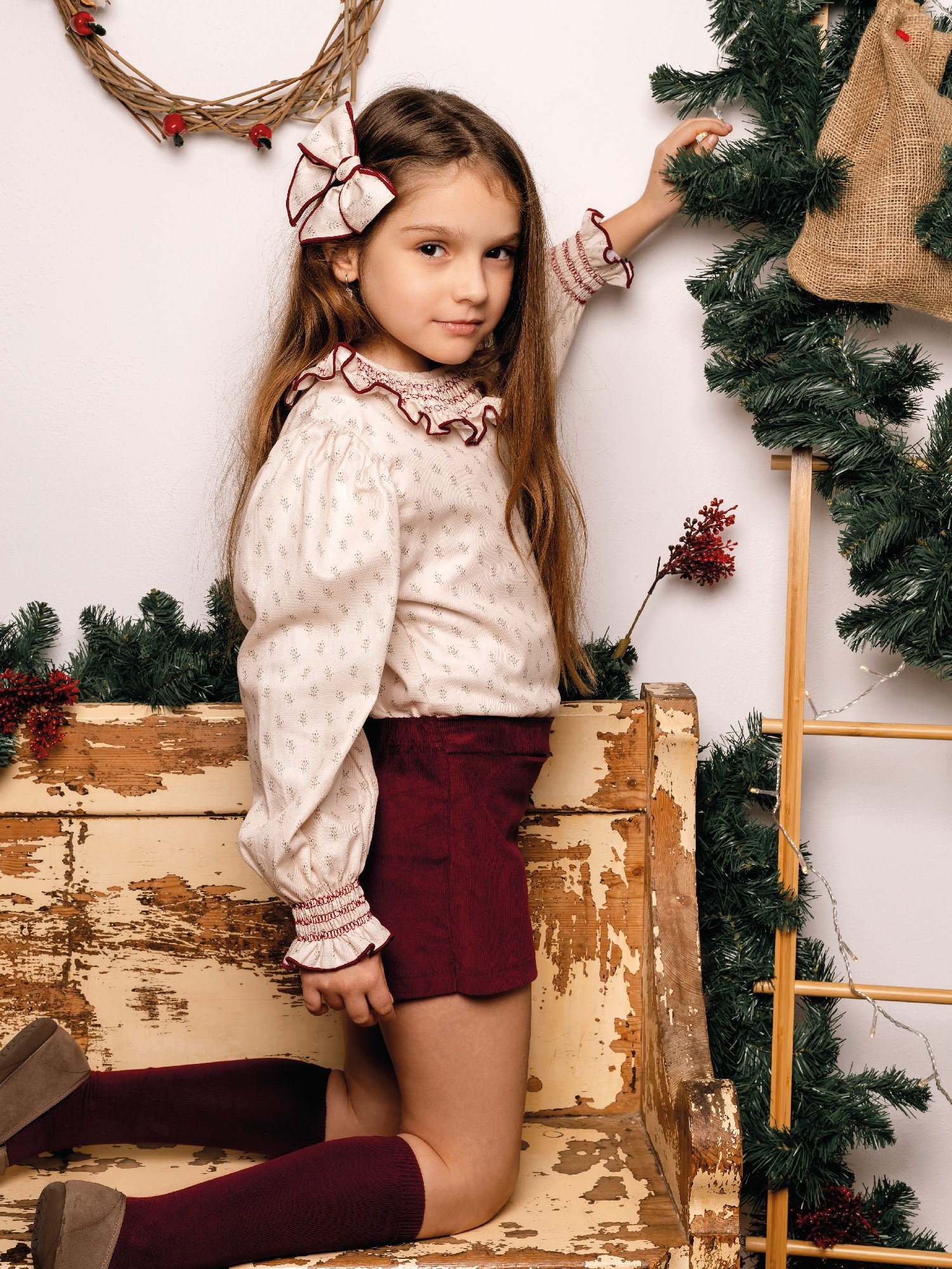 Calamaro · Conjunto con blusa estampada y shorts · Beige